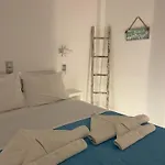 Niriides 3* パロス島