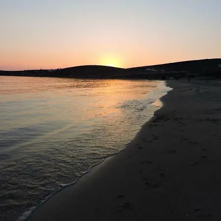 Niriides * Parikia (Paros)