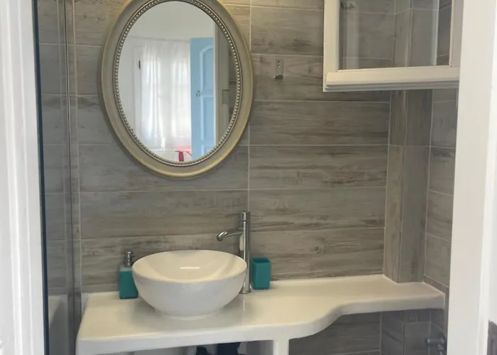 Niriides Guest house