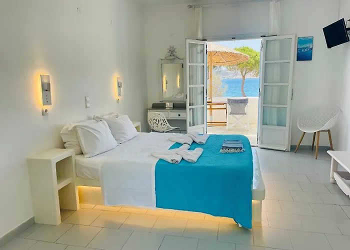 Guest house Niriides 3*