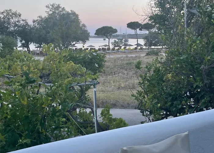 Niriides Parikia (Paros)