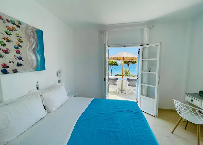 Guest house Niriides